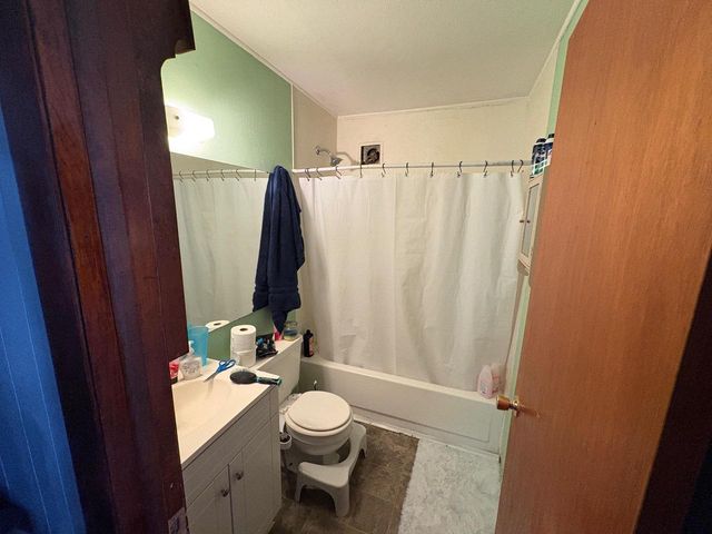 513 Center Avenue, Janesville, WI 53548