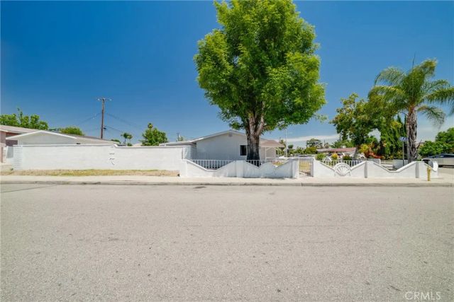 5356 Alamitos, Montclair, CA 91763