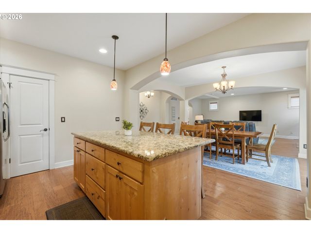 17141 Sw KING RICHARD Ct, Sherwood, OR 97140