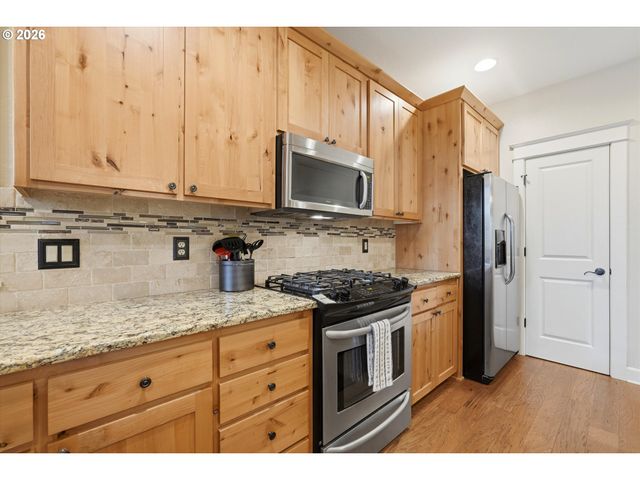 17141 Sw KING RICHARD Ct, Sherwood, OR 97140