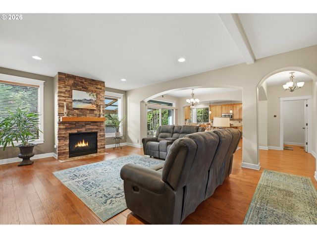 17141 Sw KING RICHARD Ct, Sherwood, OR 97140