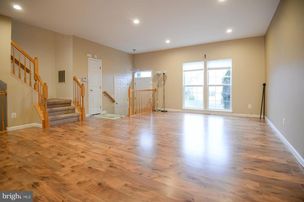 2251 WHEEL COG PL, Woodbridge, VA 22192
