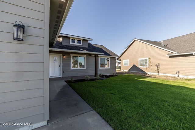 12157 N Lennon LN, Rathdrum, ID 83858