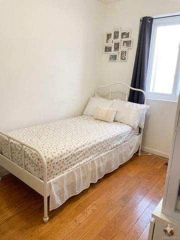 35-09 Leavitt Street, Flushing, NY 11354
