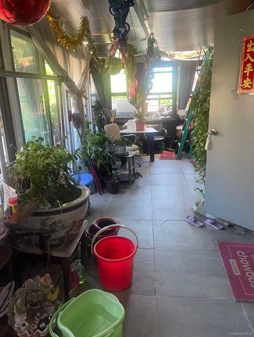 35-09 Leavitt Street, Flushing, NY 11354