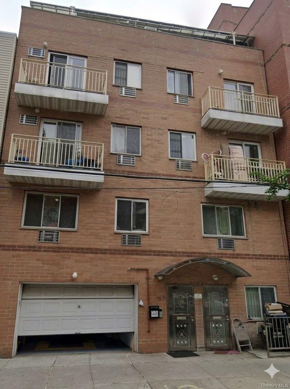 35-09 Leavitt Street, Flushing, NY 11354