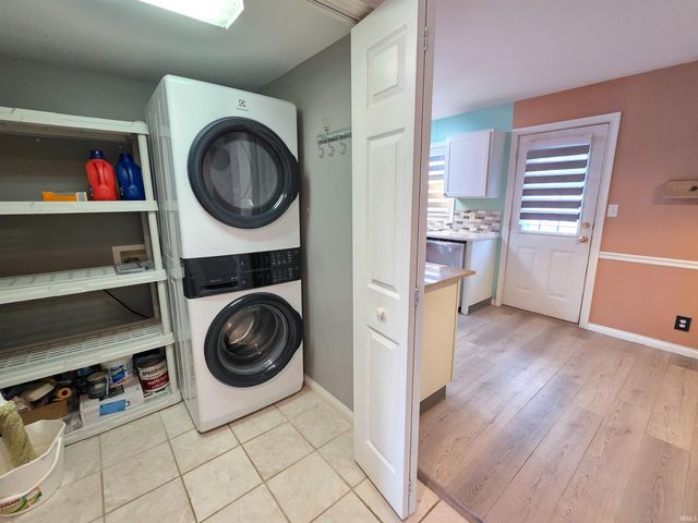 2904 Dexter Court, Evansville, IN 47714