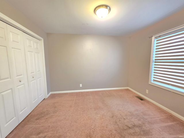 2904 Dexter Court, Evansville, IN 47714