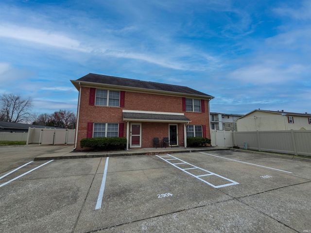 2904 Dexter Court, Evansville, IN 47714