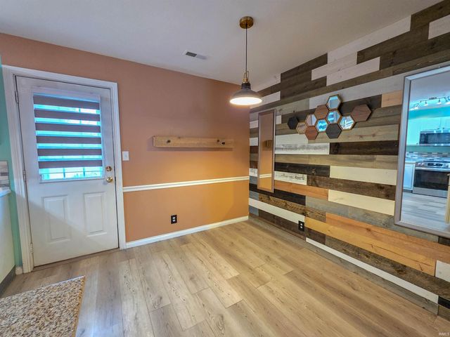 2904 Dexter Court, Evansville, IN 47714