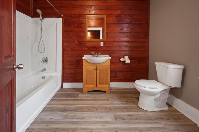 1102 13th Avenue S, Saint Cloud, MN 56301