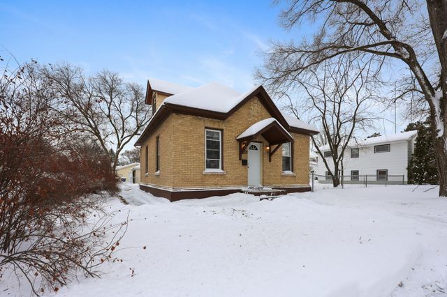 1102 13th Avenue S, Saint Cloud, MN 56301