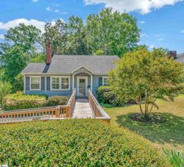 114 E Augusta Place, Greenville, SC 29605