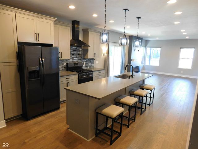 1949 Carrollton Avenue, Indianapolis, IN 46202