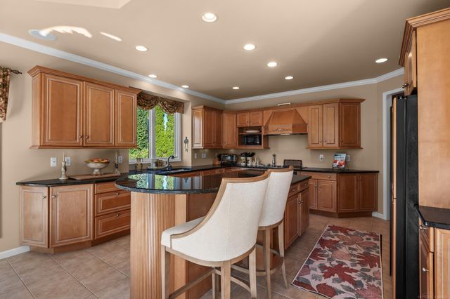 54185 Carrington Drive, Shelby Twp, MI 48316