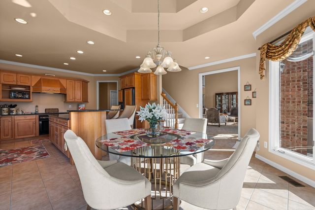 54185 Carrington Drive, Shelby Twp, MI 48316