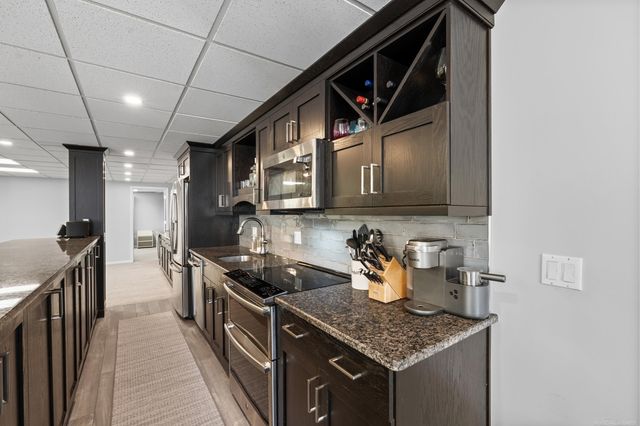 54185 Carrington Drive, Shelby Twp, MI 48316