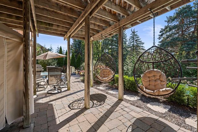 54185 Carrington Drive, Shelby Twp, MI 48316