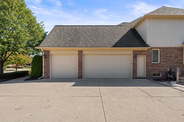 54185 Carrington Drive, Shelby Twp, MI 48316