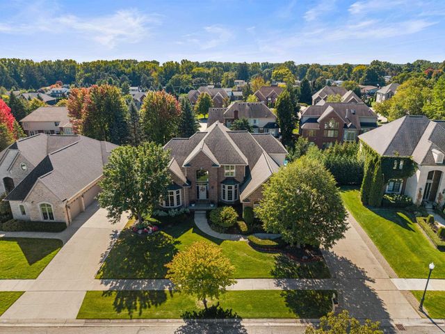 54185 Carrington Drive, Shelby Twp, MI 48316