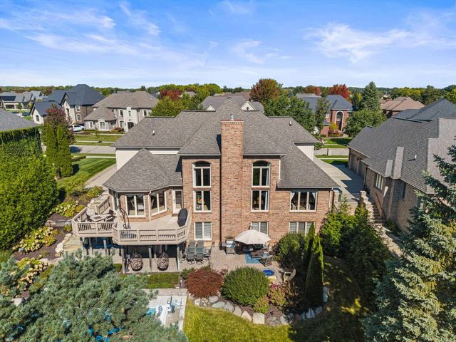 54185 Carrington Drive, Shelby Twp, MI 48316