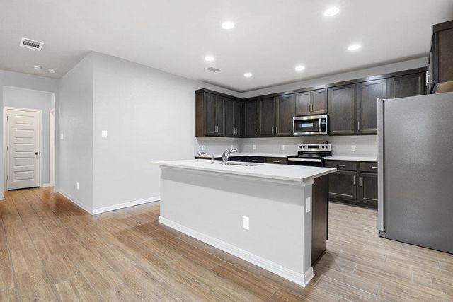 236 El Dorado RD, Jarrell, TX 76537