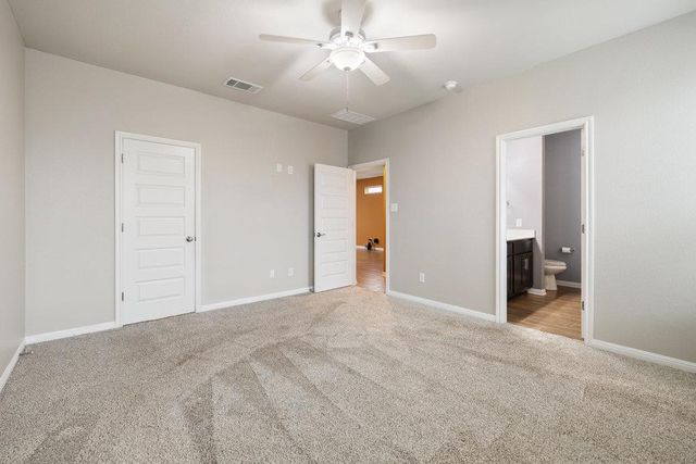 236 El Dorado RD, Jarrell, TX 76537