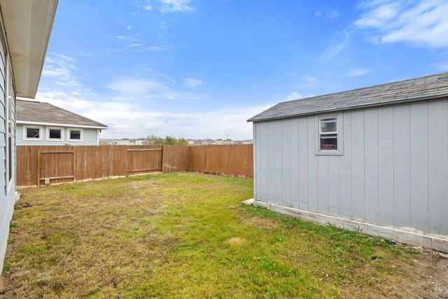 236 El Dorado RD, Jarrell, TX 76537