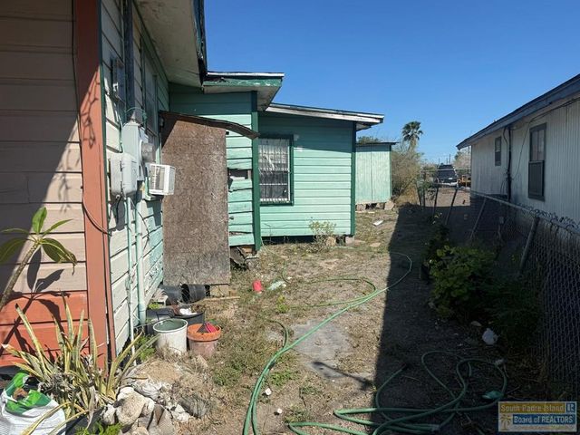 1194 Fannin Ave, Brownsville, TX 78521