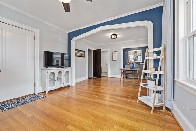 185 Lafayette St 3, Salem, MA 01970