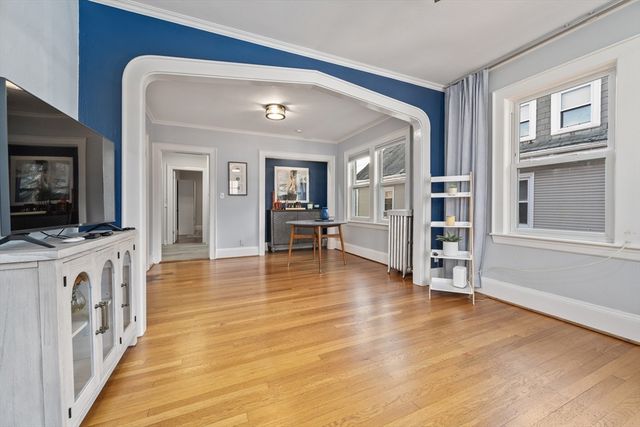 185 Lafayette St 3, Salem, MA 01970