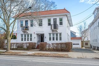 185 Lafayette St 3, Salem, MA 01970