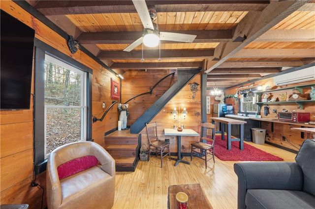 1264 Parksbrook Road, Ellijay, GA 30540