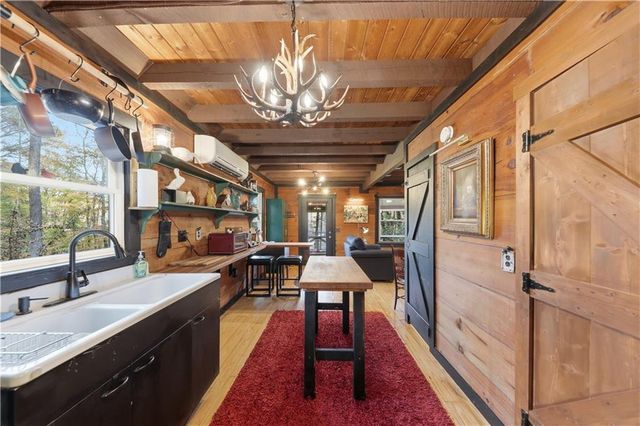 1264 Parksbrook Road, Ellijay, GA 30540