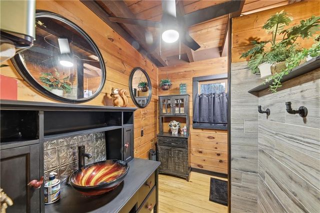 1264 Parksbrook Road, Ellijay, GA 30540