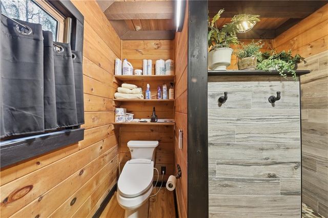 1264 Parksbrook Road, Ellijay, GA 30540