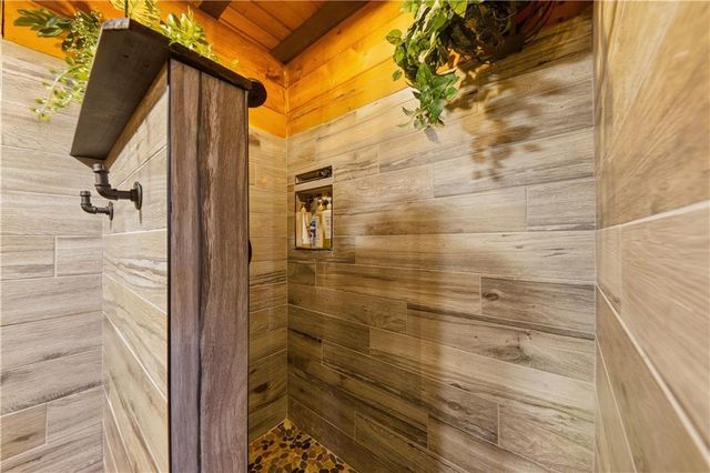 1264 Parksbrook Road, Ellijay, GA 30540