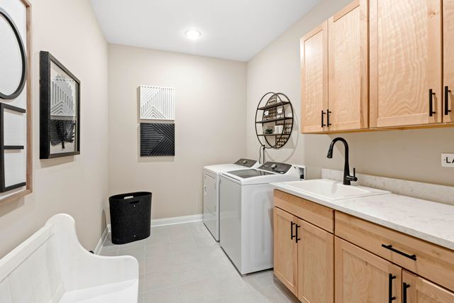 91 Bergamo Lane E, Crown Point, IN 46307