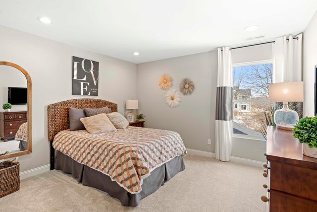91 Bergamo Lane E, Crown Point, IN 46307