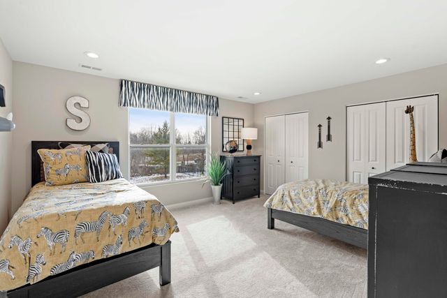 91 Bergamo Lane E, Crown Point, IN 46307