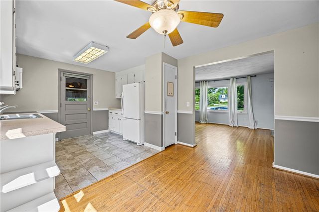 332 Galahad Drive, Henrietta, NY 14623