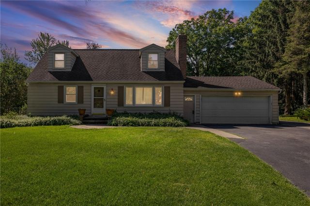 332 Galahad Drive, Henrietta, NY 14623