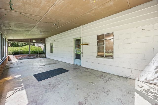 332 Galahad Drive, Henrietta, NY 14623