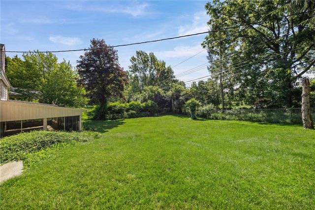 332 Galahad Drive, Henrietta, NY 14623