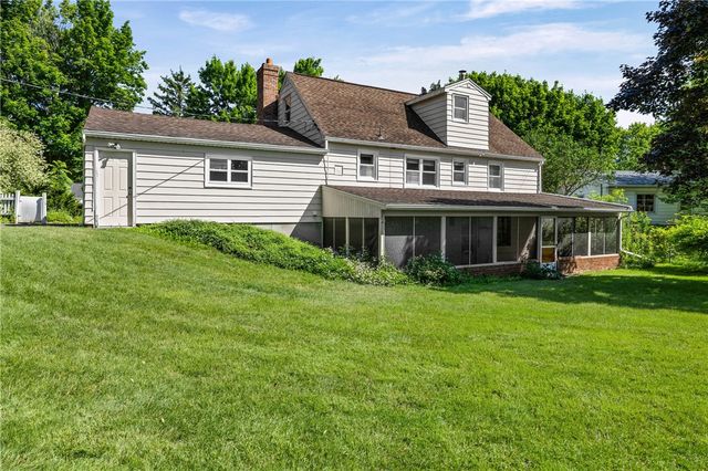 332 Galahad Drive, Henrietta, NY 14623