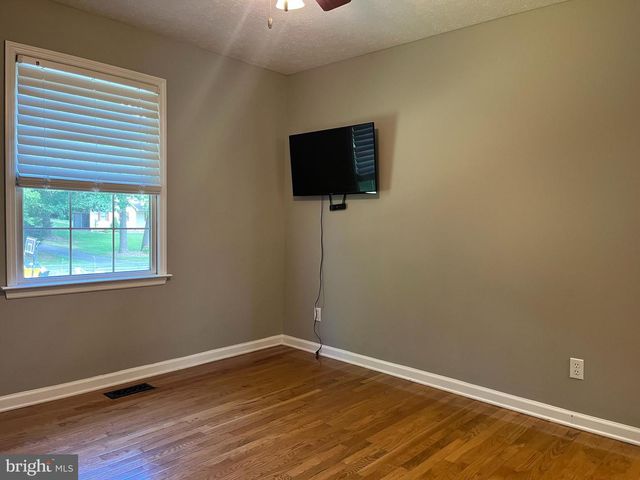 65 BENTLEY DR, Inwood, WV 25428
