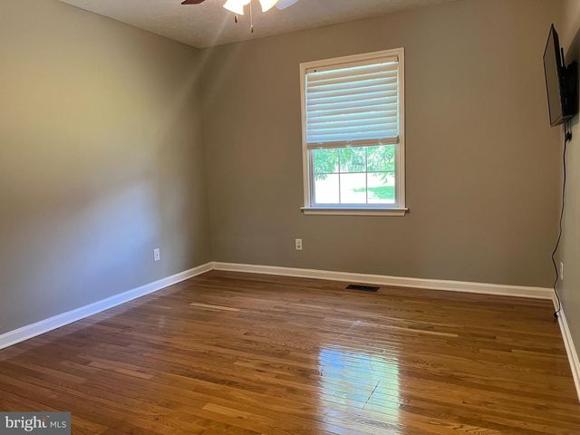 65 BENTLEY DR, Inwood, WV 25428