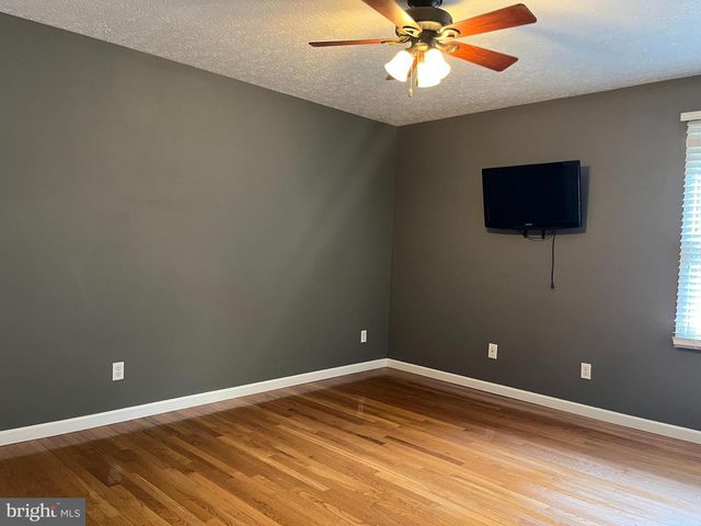 65 BENTLEY DR, Inwood, WV 25428