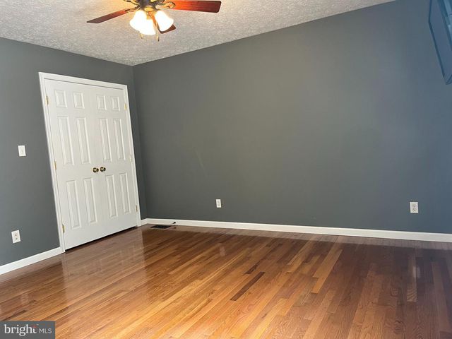 65 BENTLEY DR, Inwood, WV 25428