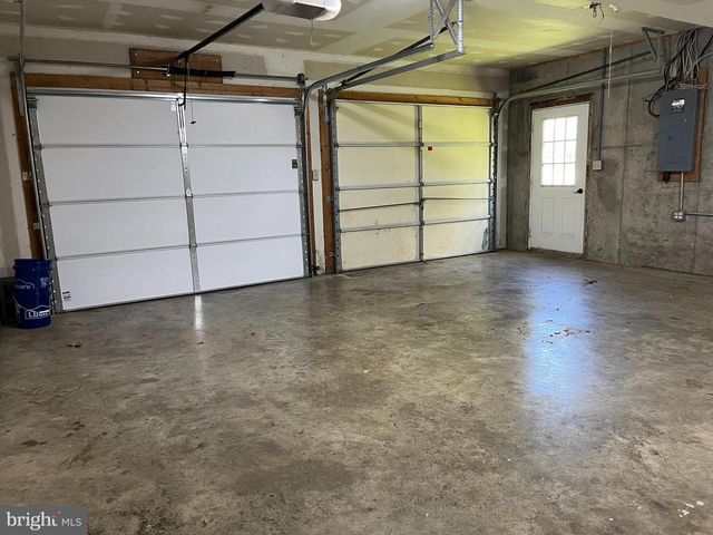 65 BENTLEY DR, Inwood, WV 25428